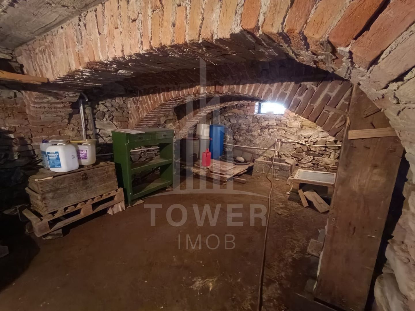 Casă tradițională de vânzare în Poiana Sibiului - Poză 6