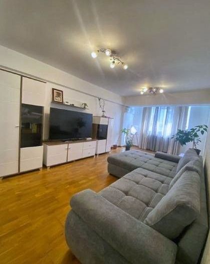 Apartament luminos, parcare inclusă, complex privat 2020 - Poză 10