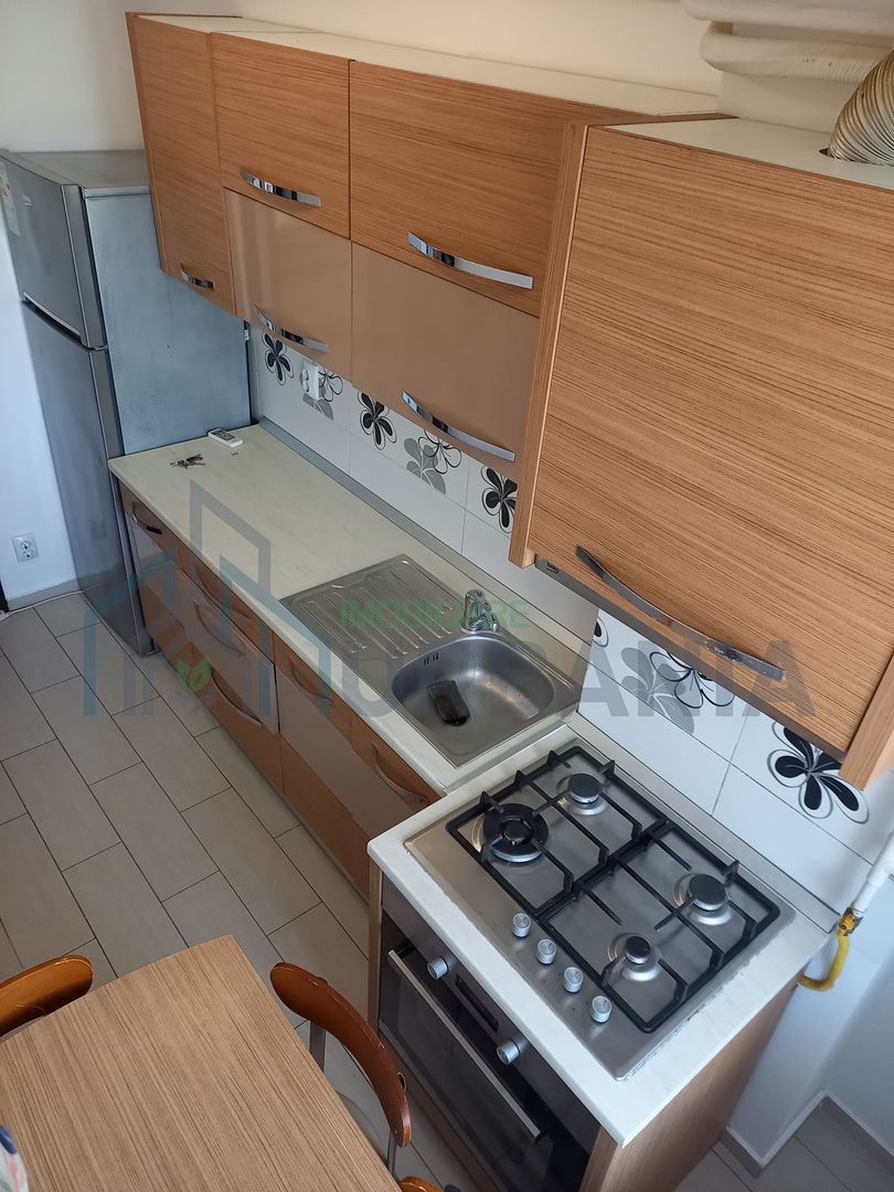 Inchiriez apartament cu 2CD mobilat si utilat - Poză 1