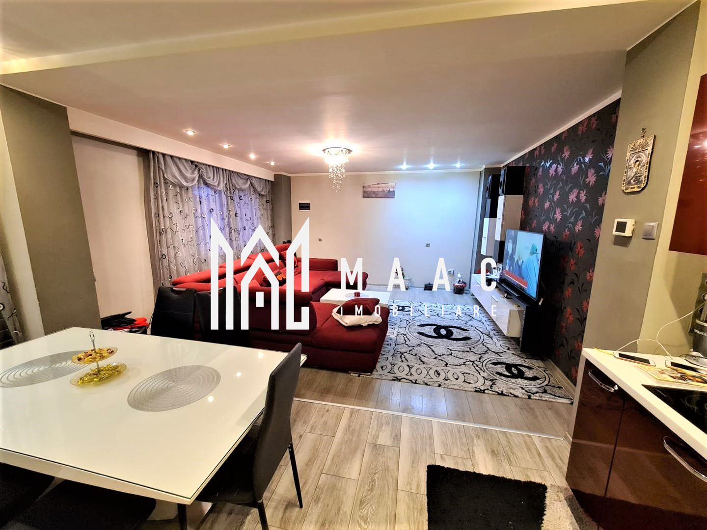 2 Case de vanzare + spatiu comercial | Zona Tiglari | 400 mp - Poză 1