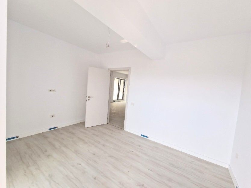 Apartament 3 camere Otopeni central | bloc nou, parcare, comision 0 - Poză 6