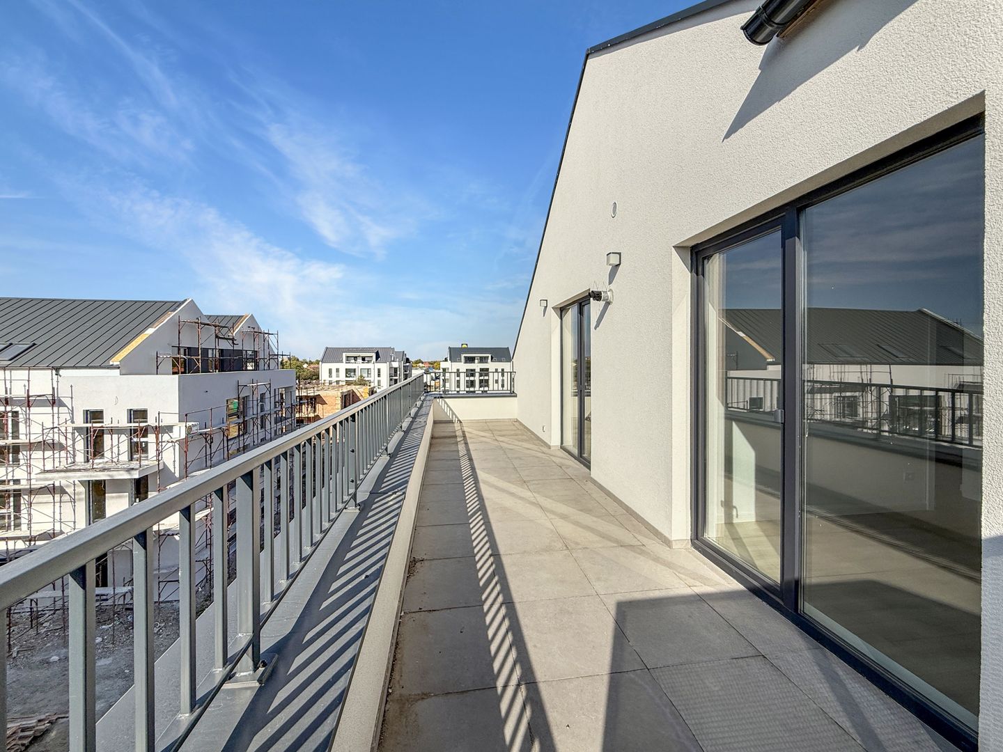 Apartament 3 camere cu terasa de 20 mp, comision 0% - Poză 2