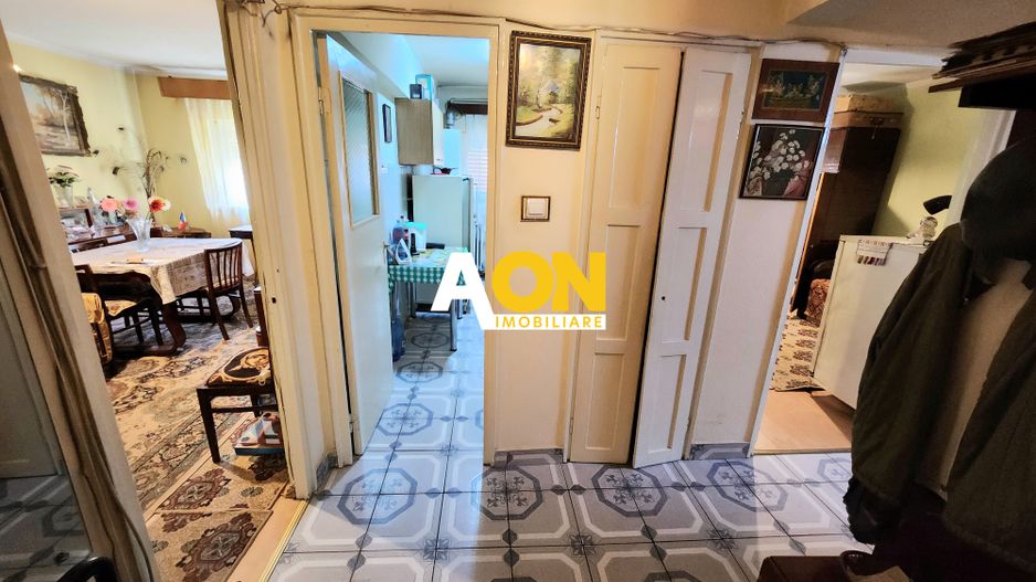 De vanzare apartament 2 camere, parter, zona Cetate - Poză 7