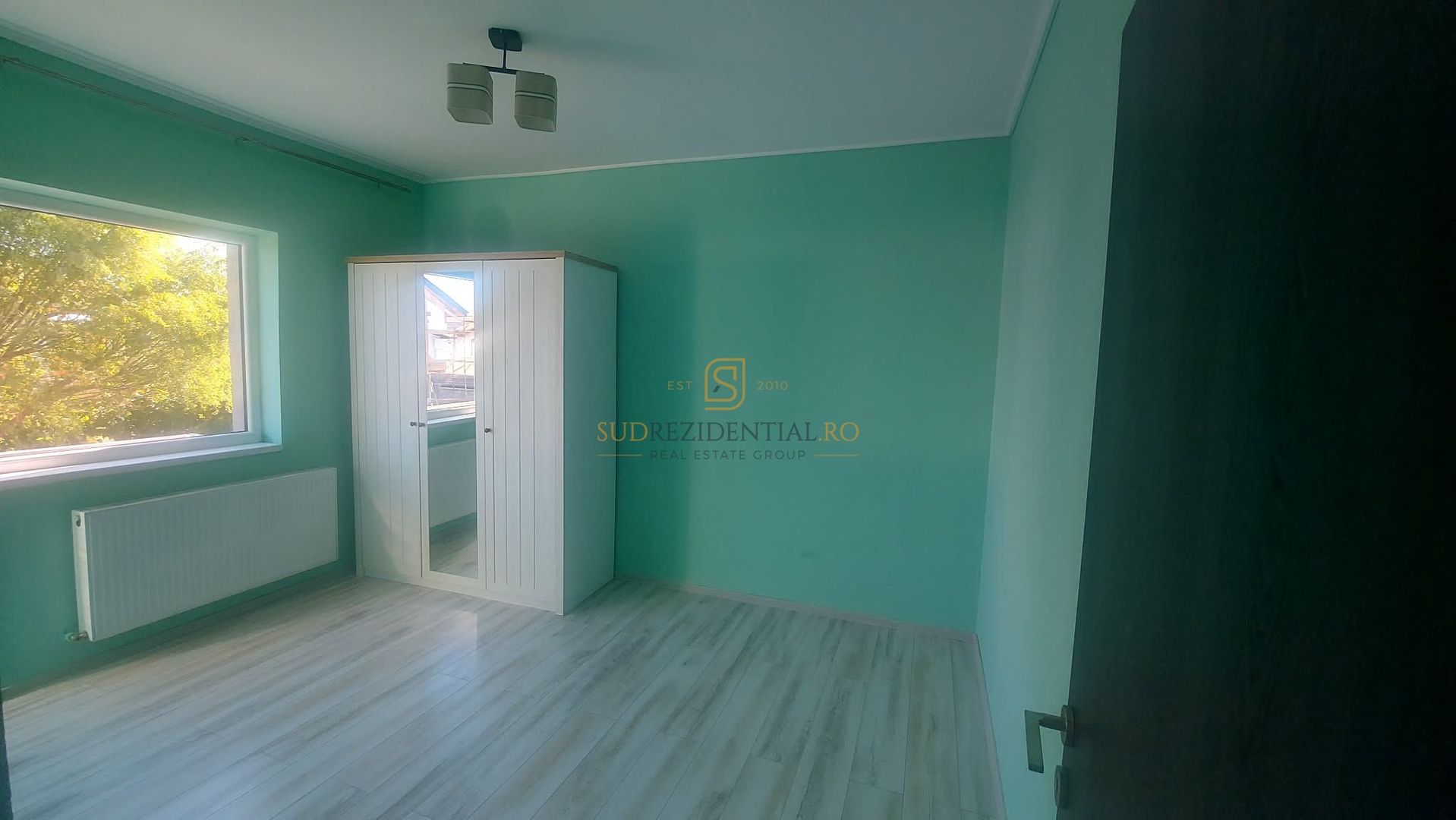 Vila duplex, semimobilata,3 camere, bucatarie inchisa,Comuna Berceni - Poză 24
