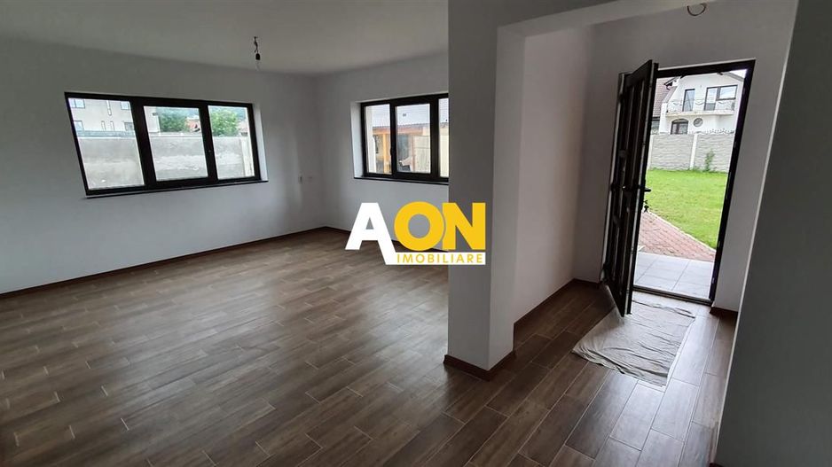 Casa 4 camere, teren 673 mp, toate utilitatile, Micesti - Poză 4