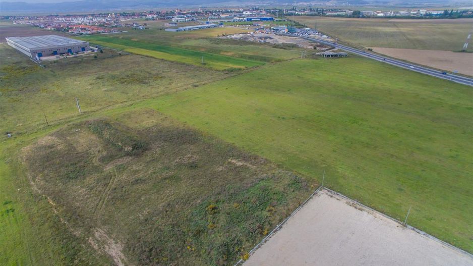In vecinatatea aeroportului, 50.000 mp, extravilan - Poză 5