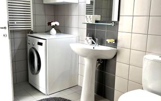 🏡 Închiriez Apartament cu 2 camere, parcare inclusă, Evocasa Optima - Poză 8