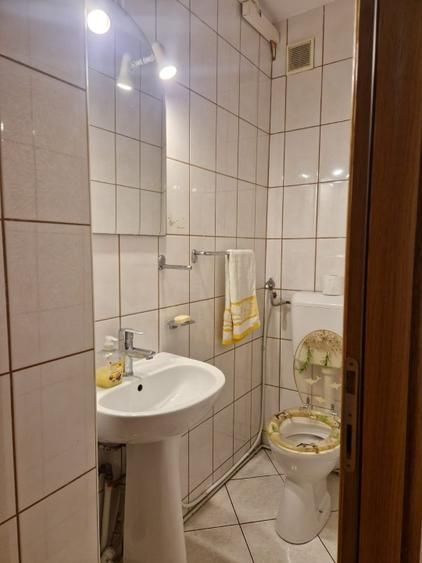 De inchiriat apartament cu 3 camere , Oltenitei sector4 - Poză 10