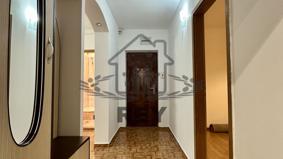 Apartament 4 camere cu garaj zona Strand- V.Aurie - Poză 16