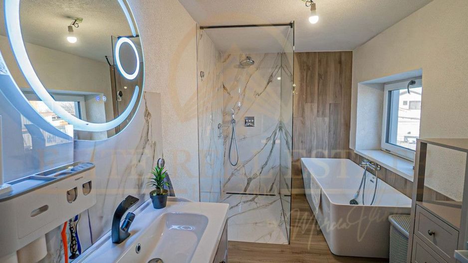 Proprietate cu Spațiu de Locuit și Hală în Agigea! - Poză 6