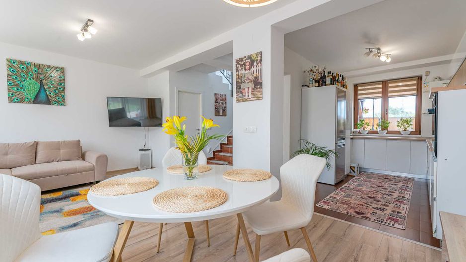 Casă familială în Sânpetru, pe strada Speranței - Poză 3