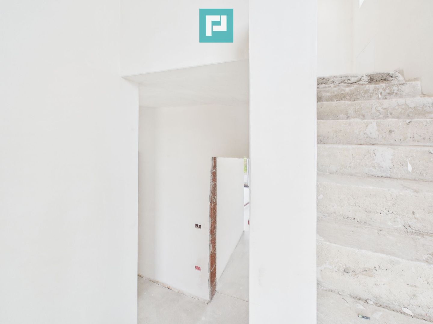 Duplex spațios 102 mp utili, teren 350mp in Covaci - Poză 20