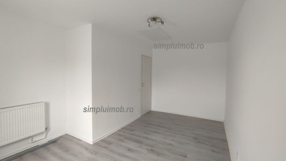 Renovat 2 camere Bd 1 Decembrie Sector 3 - Poză 1