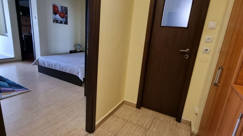 Garsonieră Titan, bloc reabilitat, etaj 7, balcon închis, mobilată - Poză 6