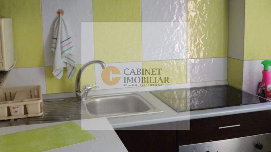 2 Camere - Hol Locuibil | Decomandat | 3/10 | Credit | M Lujer - 3 min - Poză 9