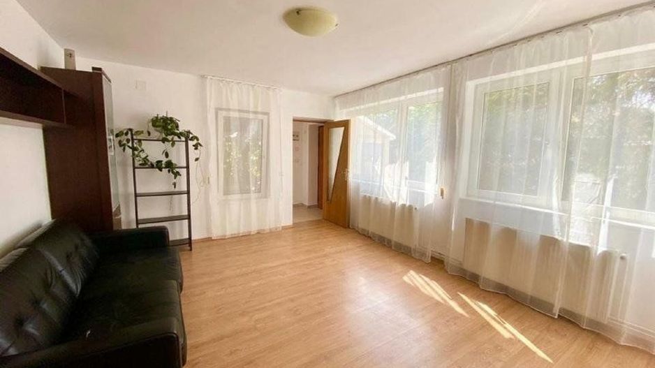 Vila luminoasa Crangasi/ Giulesti,  245 MP construiti, utilitati, 340000 EUR - Poză 1