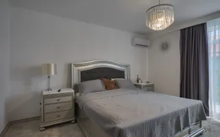 Vilă renovată P+1+M  | Foișor vitrat, grădină și jacuzzi - Poză 19