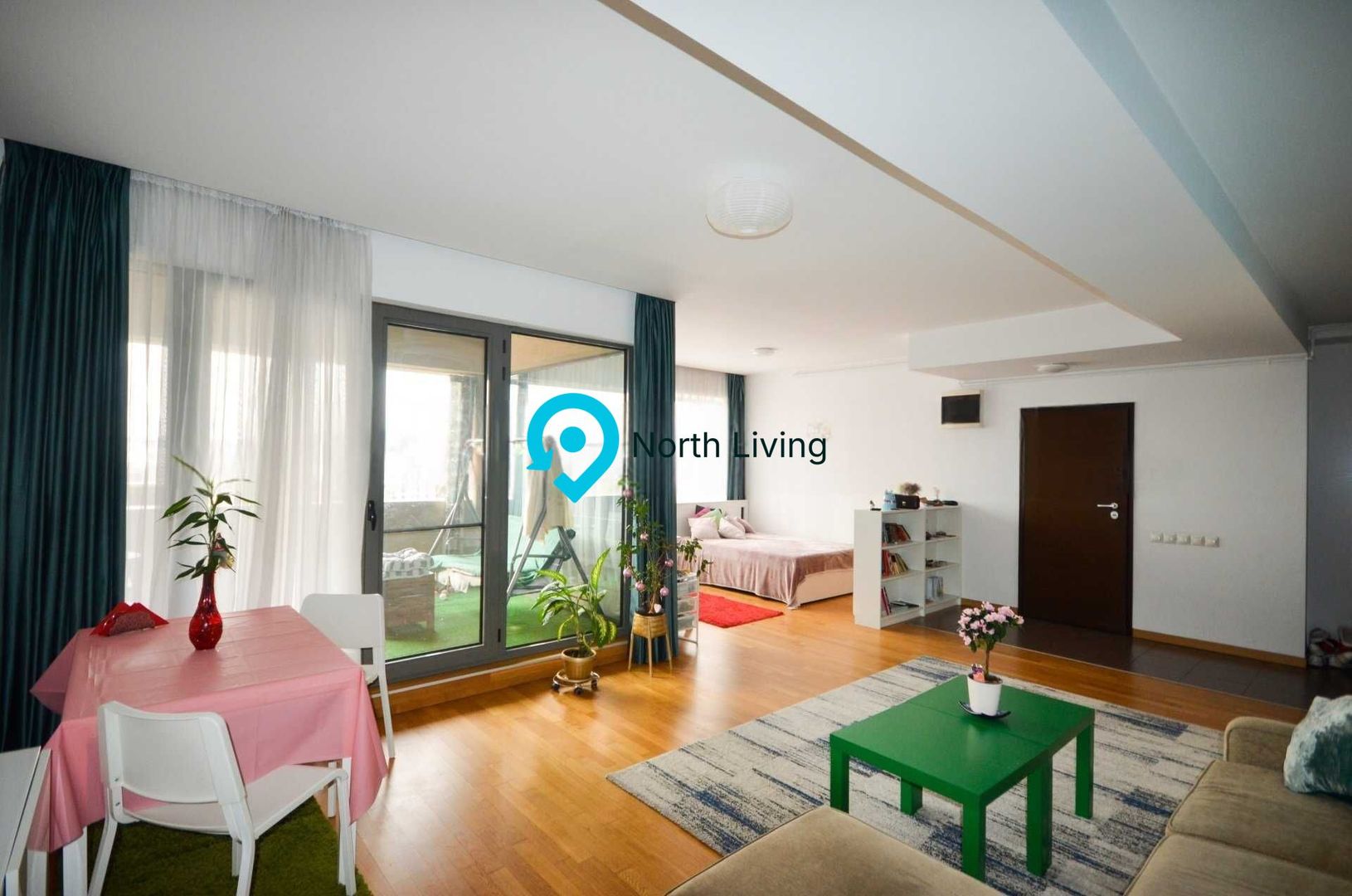 Apartament de vânzare – zona Marriott / Palatul Parlamentului - Poză 1