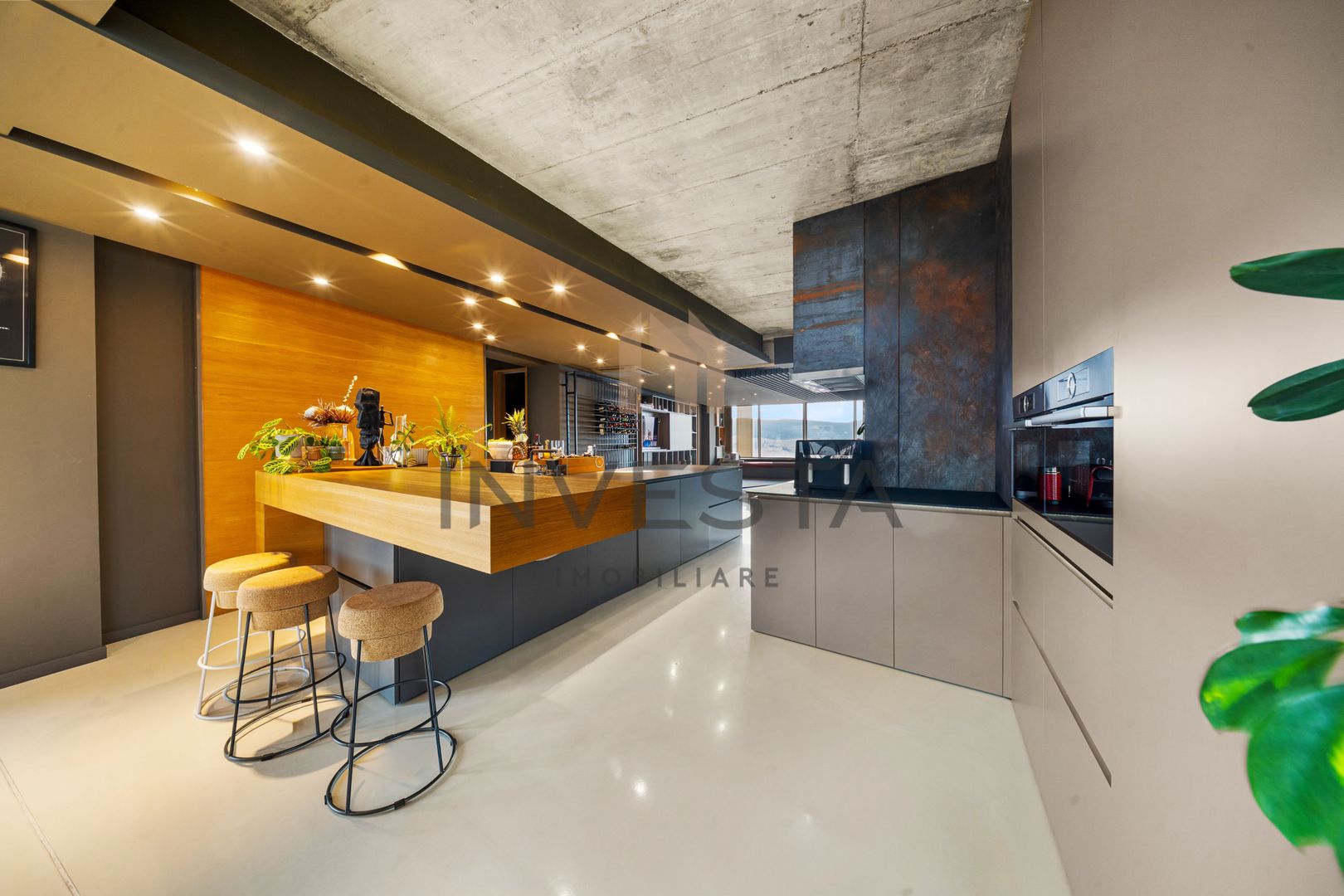 Penthouse exclusivist cu acces din lift, terasa 340 mp, 245 mp utili - Poză 6