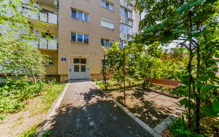 Apartament 2 camere, zona 300, decomandat, etaj 1 - Poză 12