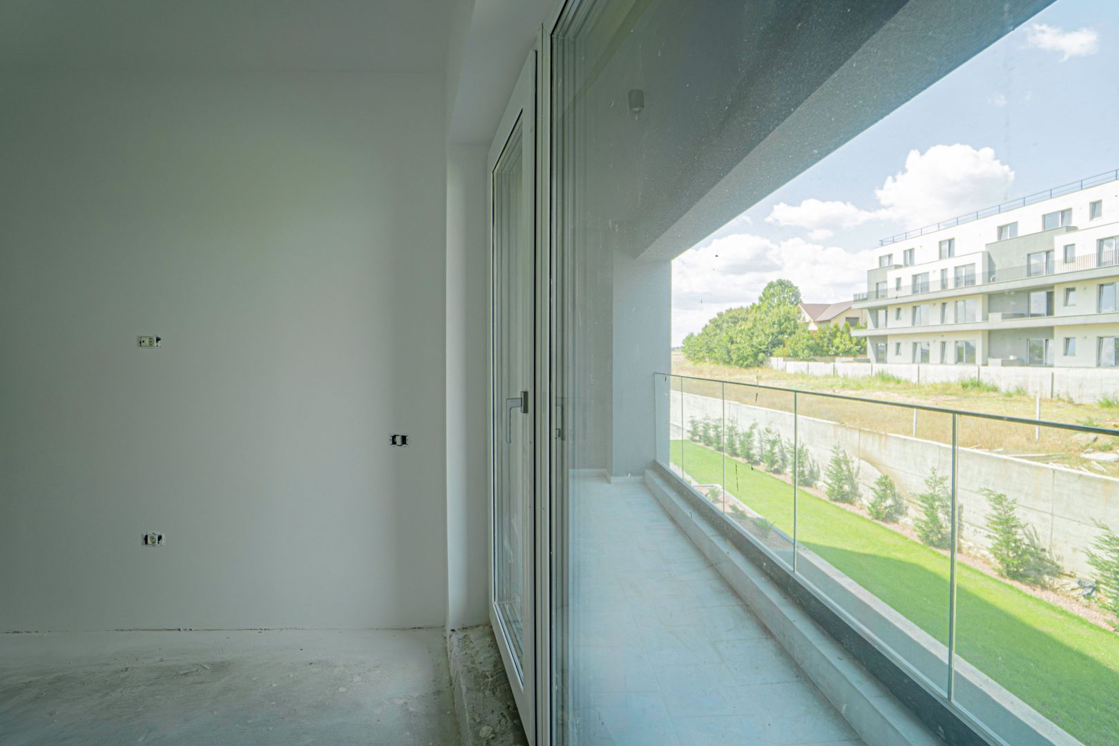 Tomis Nord/Carrefour-Vanzare apartament cu 2 camere, bloc nou. - Poză 7