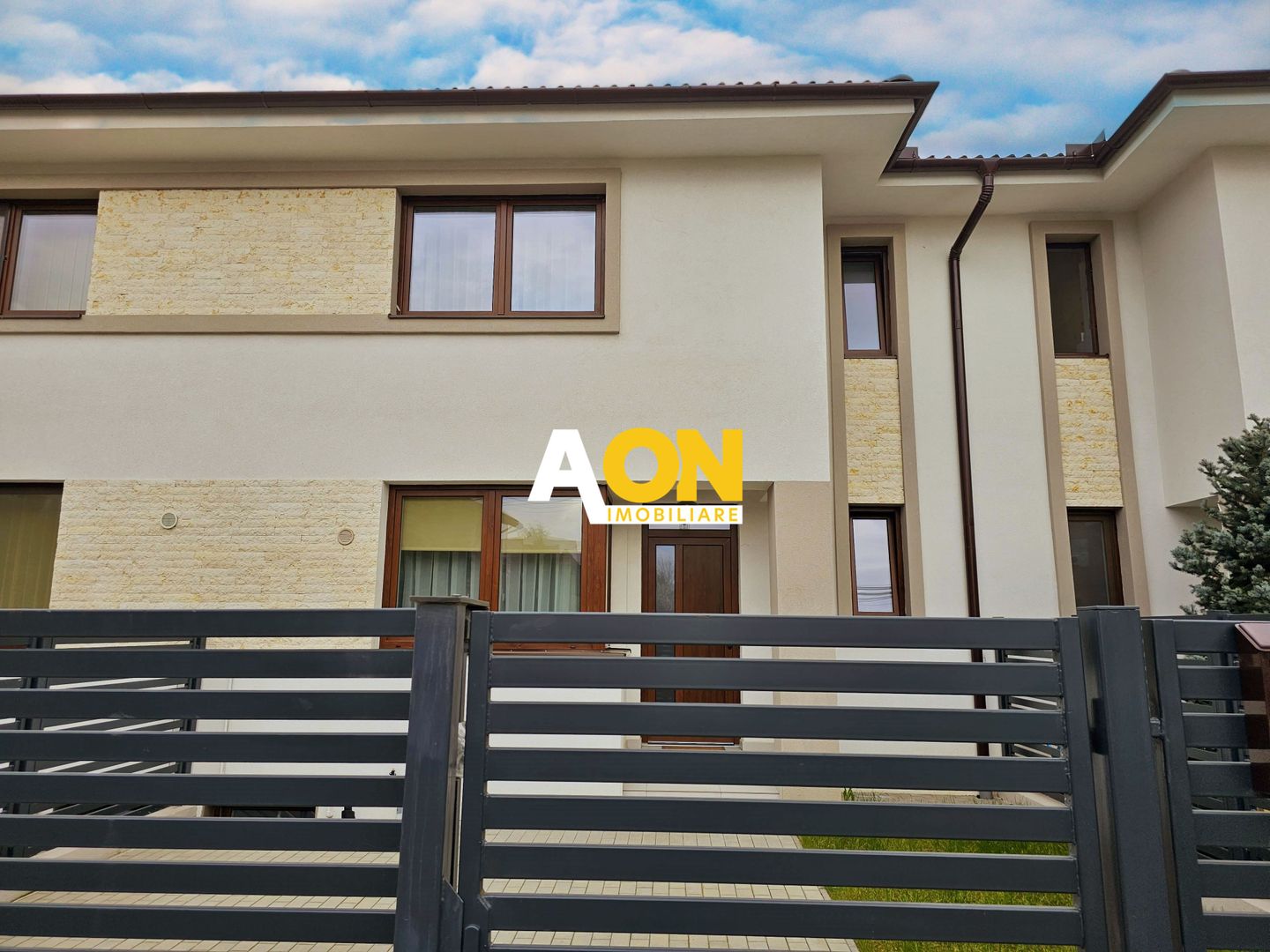 Casa noua tip insiruit, 4 camere, S+P+1E, Cetate - Poză 1