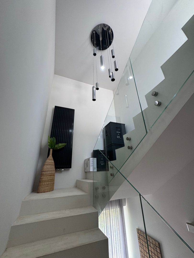 Vila de LUX Tunari, 214m2 utili, 600 curte - Poză 21