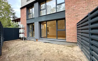 Duplex 4 camere cu gradina //  200 mp + curte 150mp // Straulesti - Poză 42