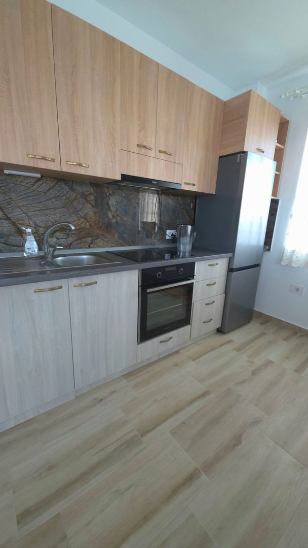 3 camere cu terasa si parcare exterioara Prima Onestilor - Poză 2