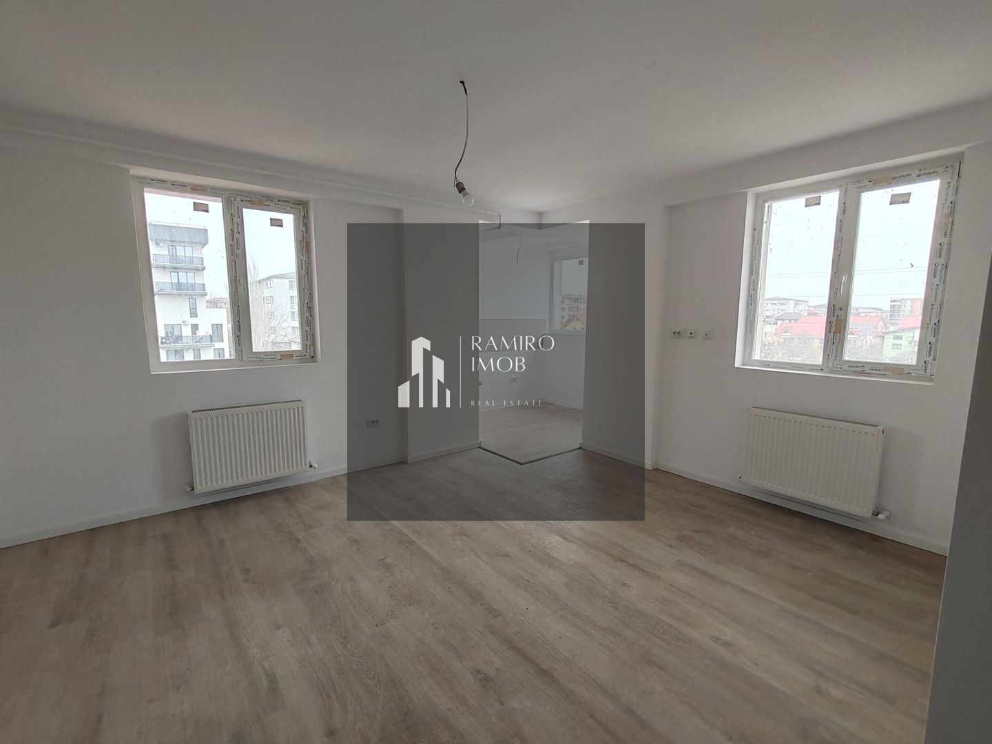 GARSONIERA METROU LEONIDA, MODERNA - Poză 1