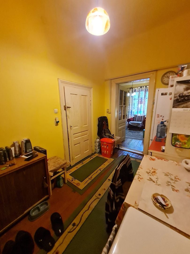 Apartament 2 camere,curte comuna/4 proprietari - Poză 24