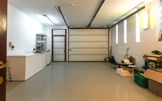 Arhitectura din Piatra si Lemn pe Malul Lacului Mogosoaia - Poză 18