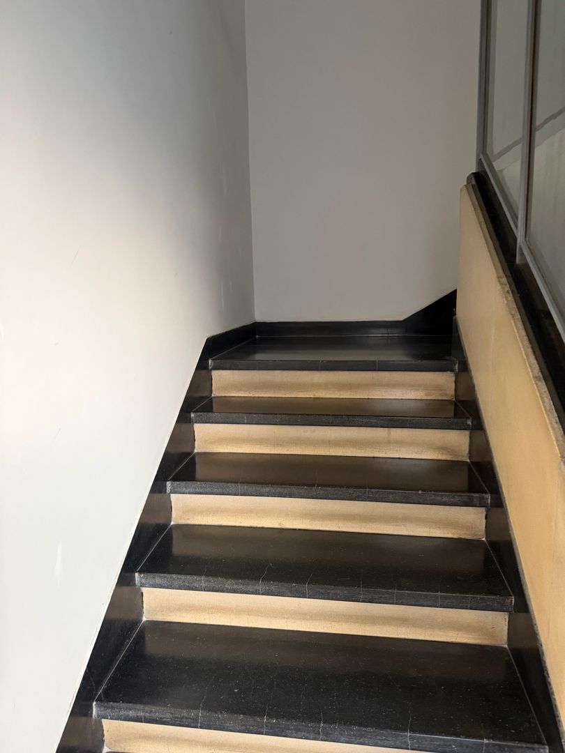 Garsoniera decomandata, tavane inalte, locatie premium Calea Victoriei - Poză 10