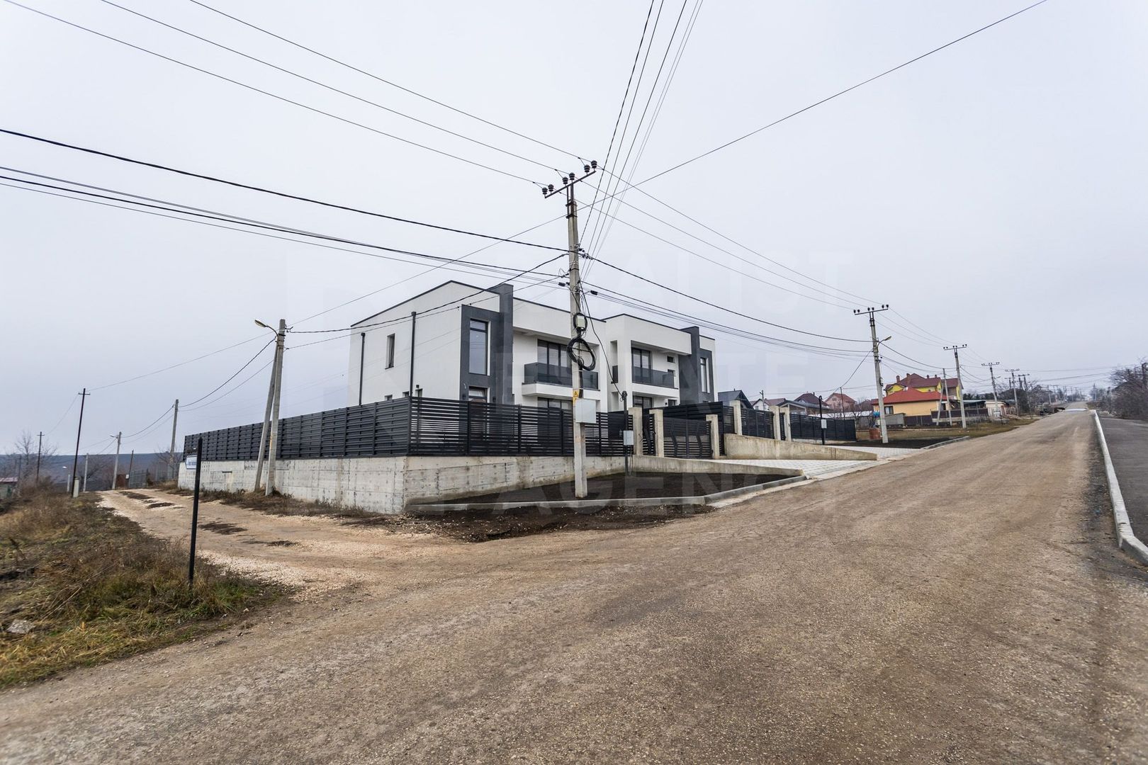 Vânzare, casă, 2 nivele, 4 camere, strada Mihai Eminescu, Cruzeşti - Poză 12