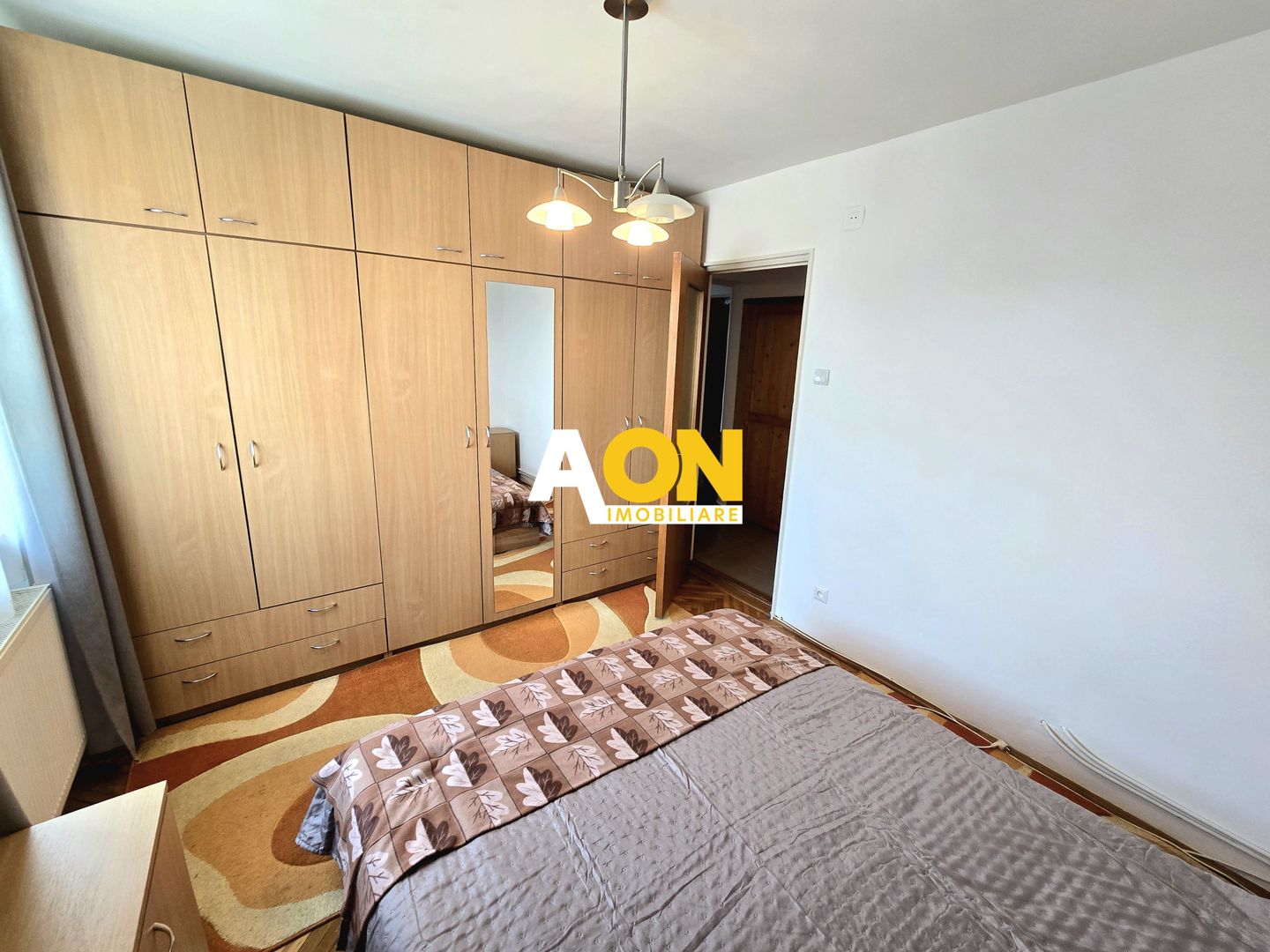 Apartament cu 3 Camere, Complet Mobilat, Zona Cloșca - Cetate - Poză 2