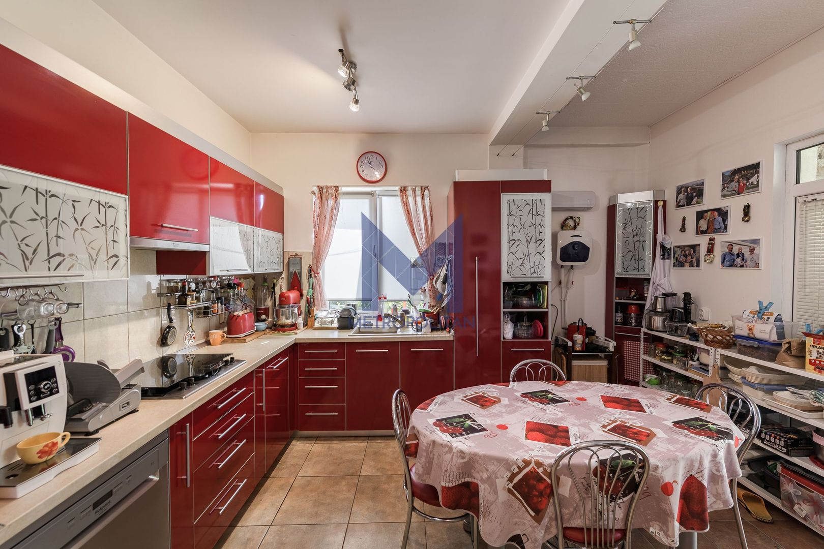 Casa cu salcie — refugiul tău boem cu panoramă spre Cluj, la 15 minute de oraș - Poză 16