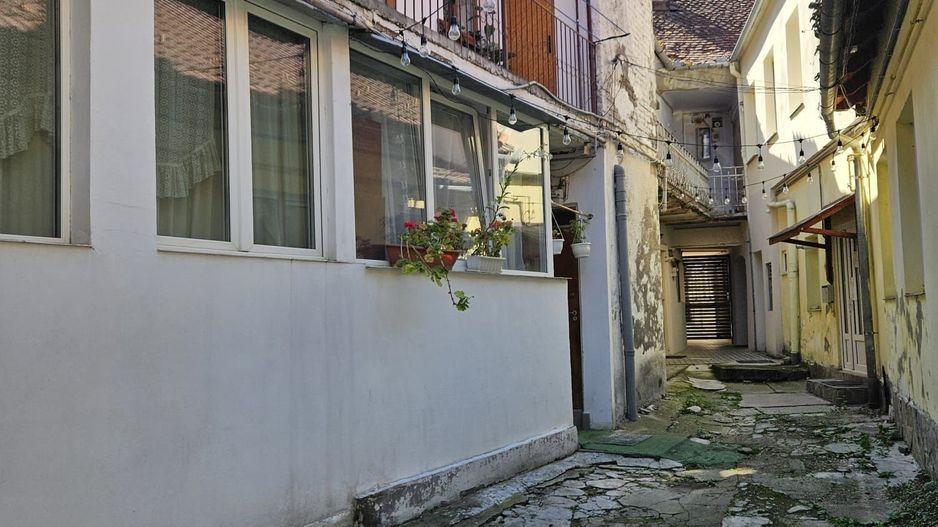 Apartament central Brașov - Poză 11