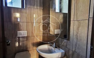 Casa de închiriat cu 6 camere în zona Centrala,  Oradea - Poză 10
