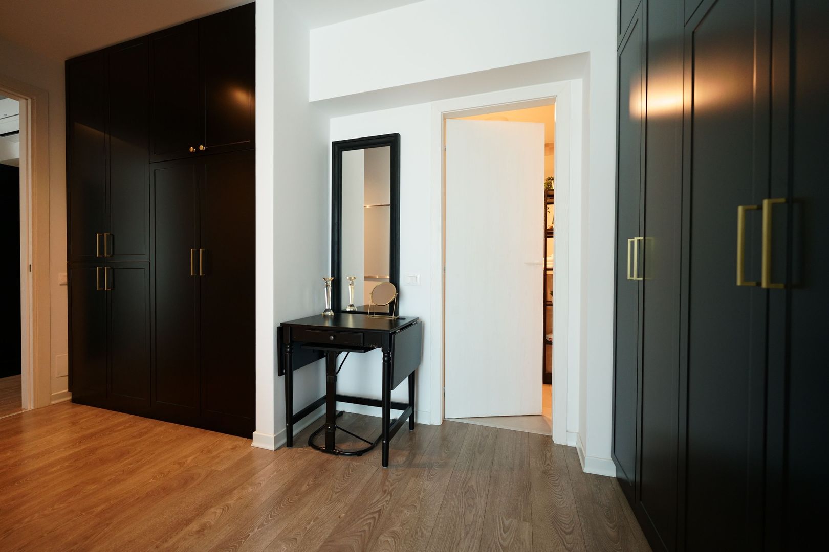 3 Rooms + 2 Parkings, Cloud9 Residence, Herastrau, Aviatiei - Poză 16