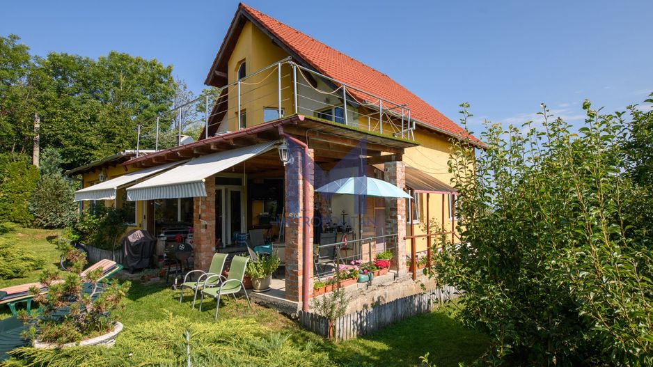 Casa cu salcie — refugiul tău boem cu panoramă spre Cluj, la 15 minute de oraș - Poză 6
