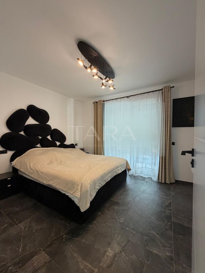 Apartament modern cu 3 camere și 2 băi, plus parcare, zona Vivo. - Poză 4