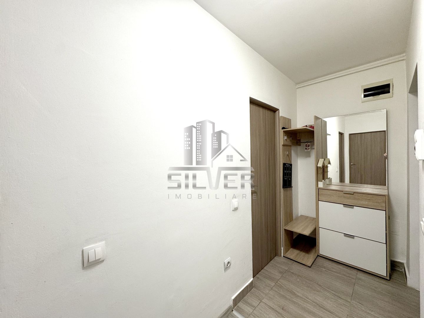 Apartament dec.cu o camera /36 mp/zona strazii Privighetorii. - Poză 10