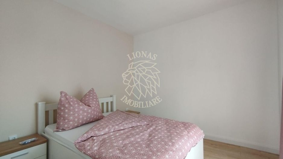 COMISION 0%! Apartamente mobilat si utilat 3 camere Zona Terra - Poză 3