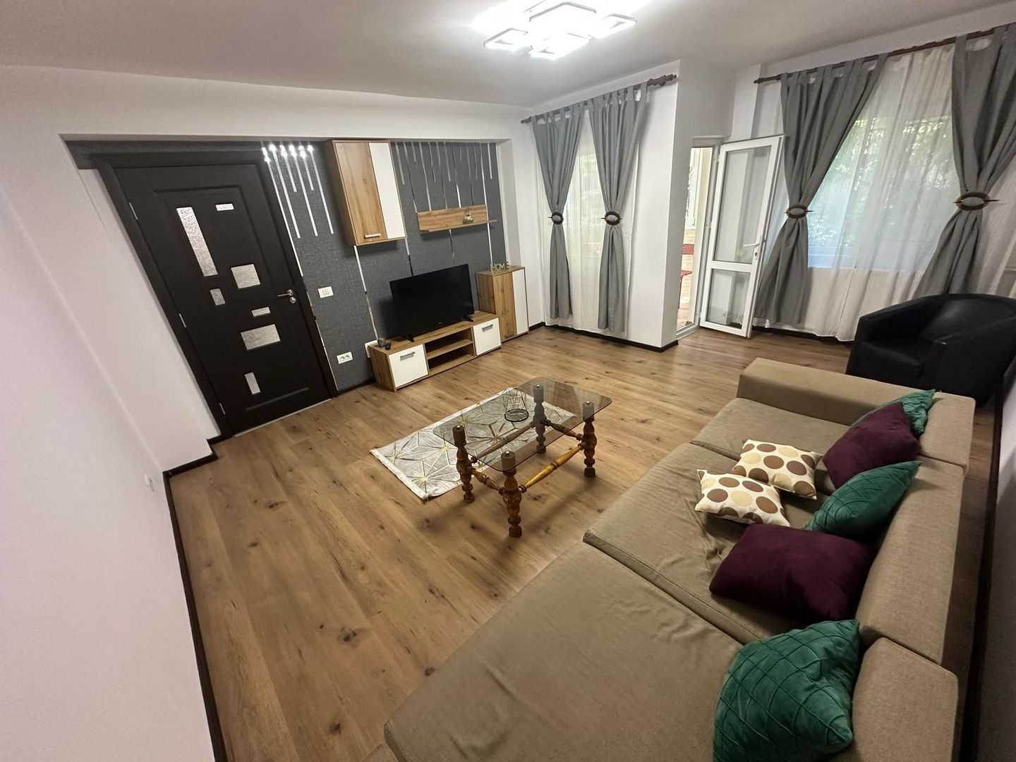 Apartament cu 2 camere Brancoveanu-Piata Sudului metrou - Poză 2