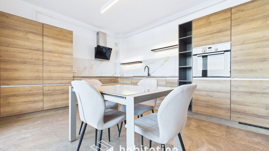 Penthouse elegant si primitor, cu un view spectaculos, in zona Lipovei - Poză 4