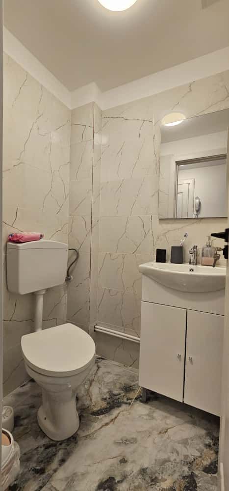 Garsonieră modernă, pet friendly etaj 1, bloc reabilitat, 1 min metrou - Poză 14