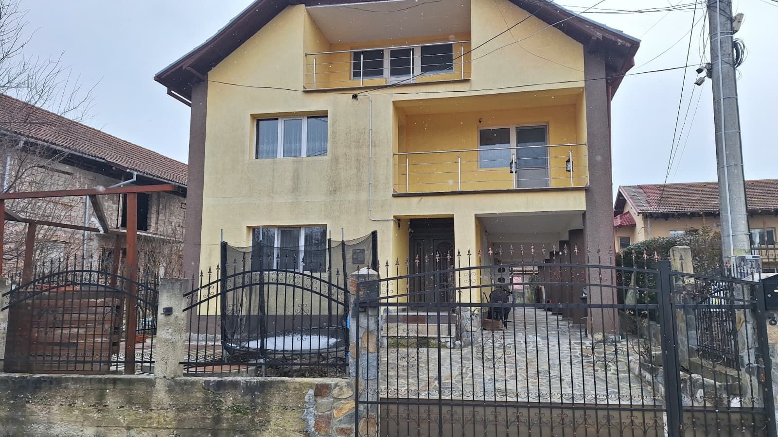 Casa de inchiriat Curtea de Arges - Poză 1