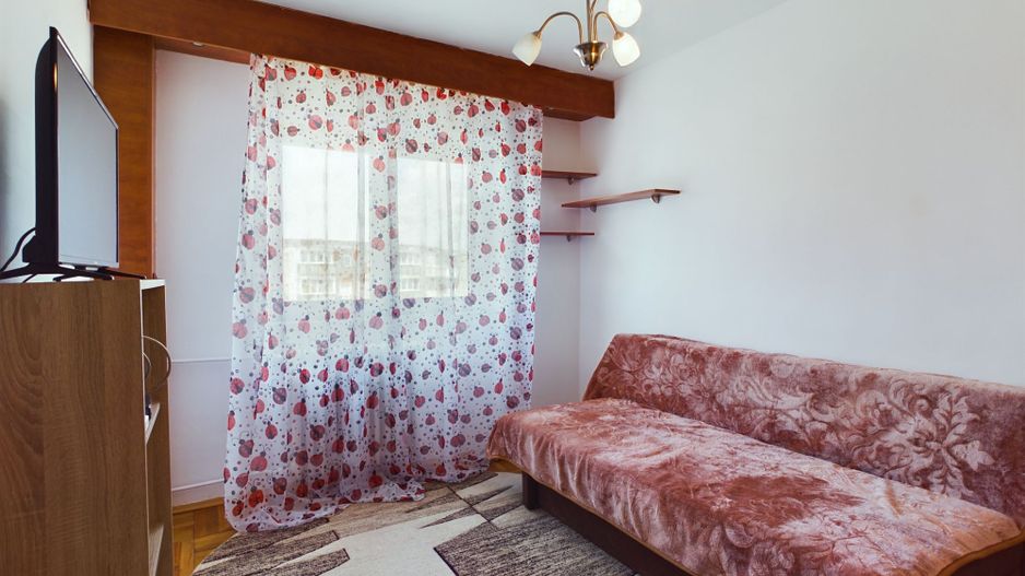 Apartament cu 3 camere- Aradul Nou - Poză 6