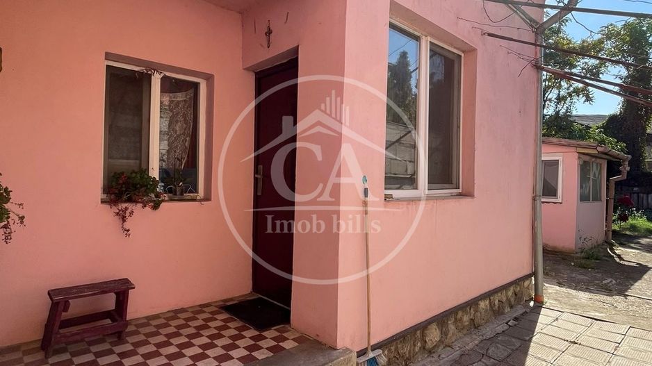 Casa de vanzare cu 4 camere in zona Nufaru,  Oradea - Poză 3