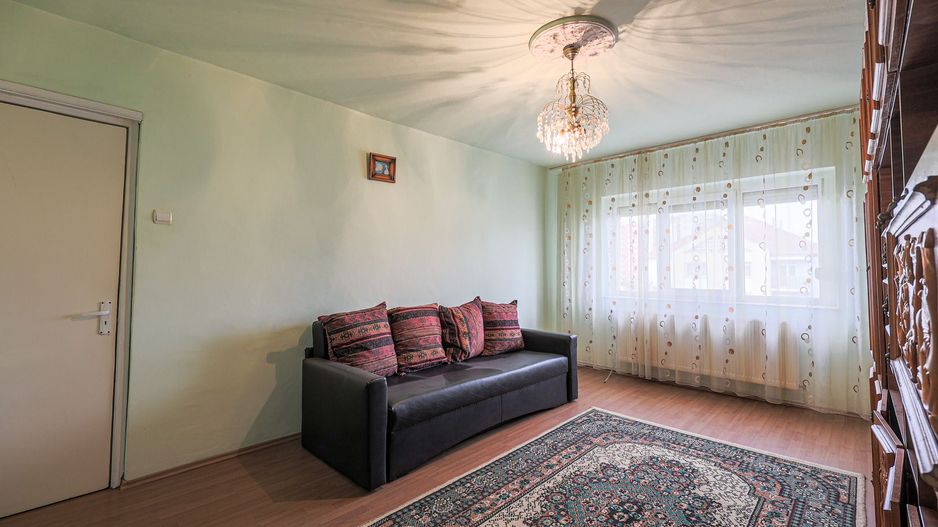 Rezervat Apartament cu 3 camere decomandat in Zona 300 - Poză 8